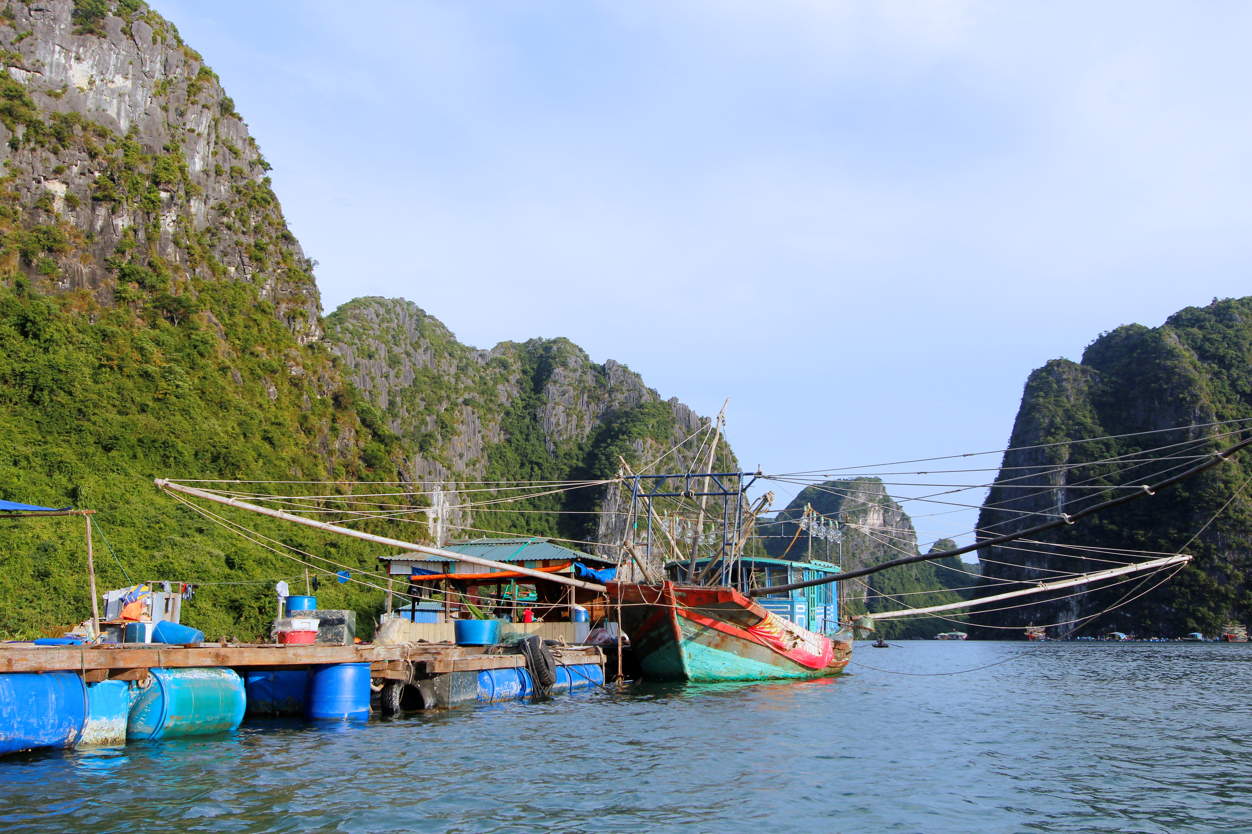 cua_van_fishing_village_1
